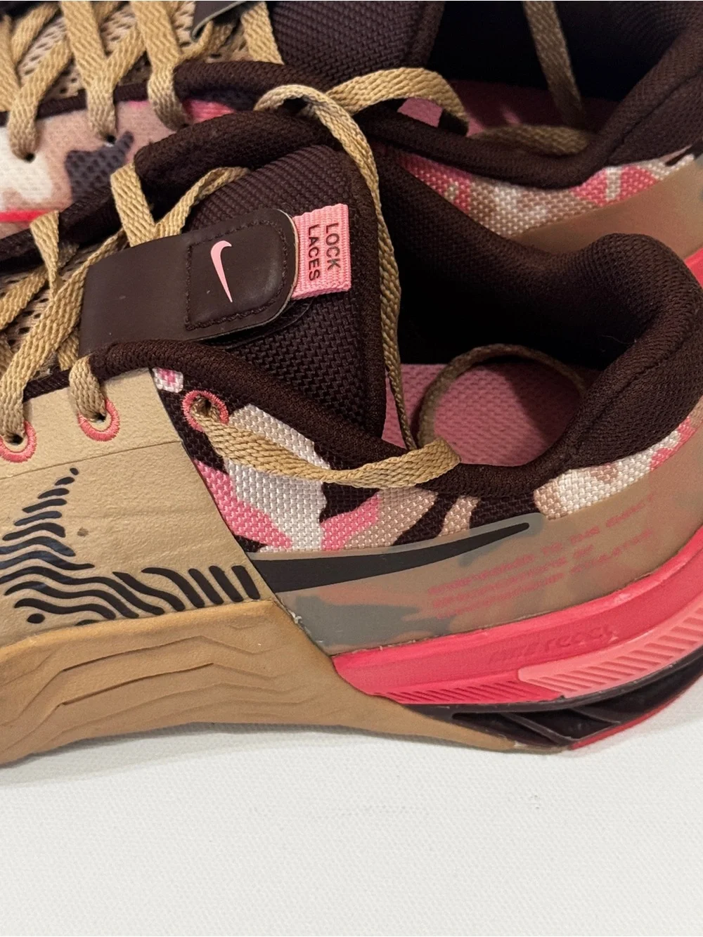 Nike Metcon 8 AMP Coral Chalk Camo CrossFit Training Shoes Size 8.5